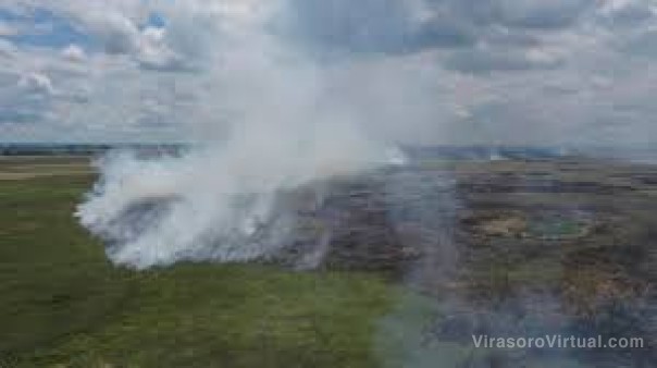 El fuego arrasó más mil hectáreas de los Esteros del Santa Lucía