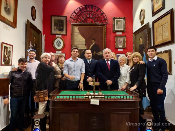 Presentaron e incorporaron retrato del Gobernador Valdés en la Galería de Gobernadores de la Provincia