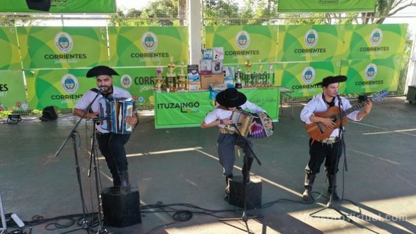 Kuña Porá: Mega Show