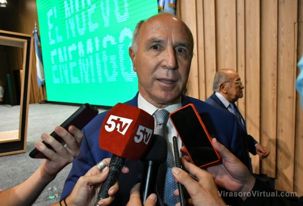 Lorenzetti en Corrientes planteó la necesidad de unidad para evitar el “colapso ambiental”