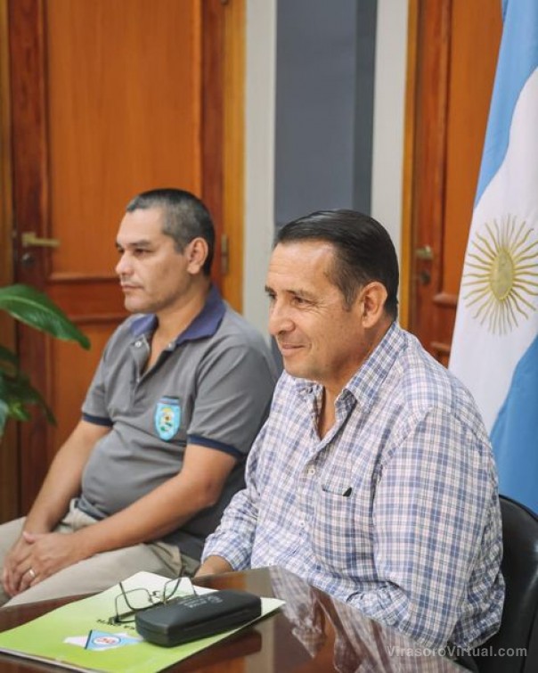 Miembros del equipo municipal junto a las Áreas de Salud y Bromatología, autoridades del Hospital San Juan Bautista,