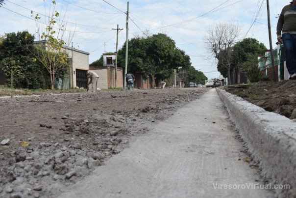 Corrientes: la Provincia provee de cordón cuneta a más calles del barrio Güemes Tradicional