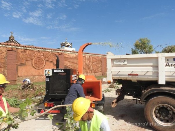 En época de poda, incorporamos la chipeadora para darle valor a los residuos
