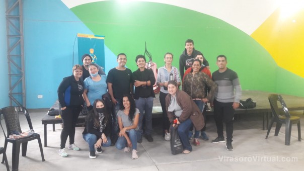 Dictan taller de lengua de señas en el Centro Estación Cultural