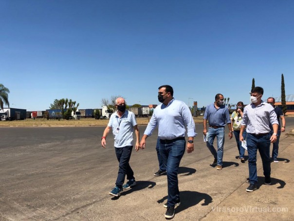 Visita protocolar del Intendente Suaid y funcionarios a MERCOVIA