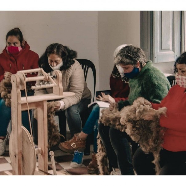 Talleres para capacitar hiladores en Chavarría