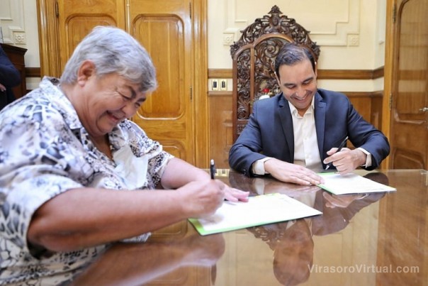 Valdés suscribió Convenio con la Asociación Civil de Productores del Humedal Norte “El Pombero”