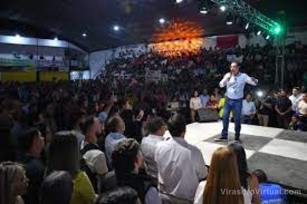 Valdés anunció que el salario mínimo de los docentes aumentará a $150.000