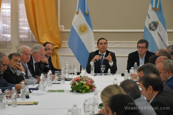 Valdés encabezó una nueva reunión de Gabinete ampliado en Goya