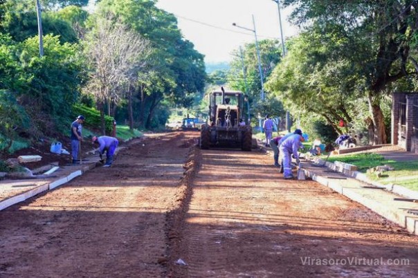 ¡Siguen sumando metros de pavimento en el nuevo paseo costero!