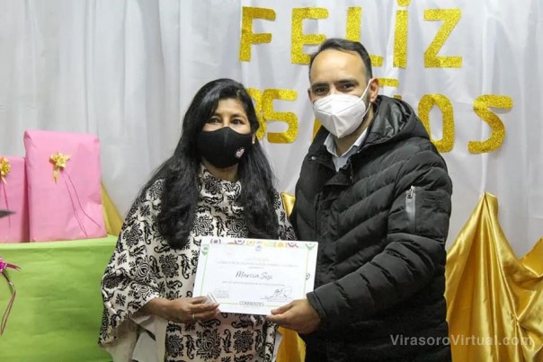 Juan Pablo Valdés y su equipo estuvieron presentes en la celebración por los 35 años de la Fundación "Ñangarepo Pora",