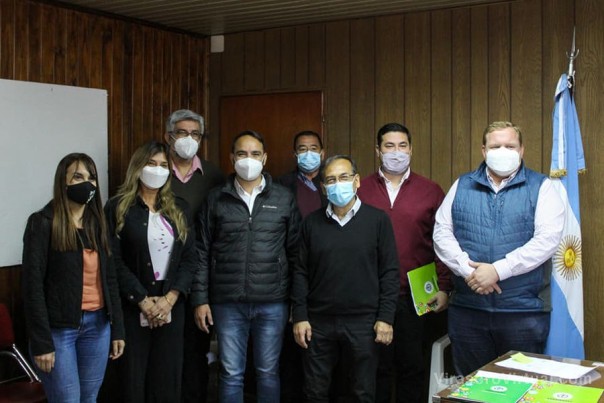 Juan Pablo Valdés y su equipo estuvieron en el Hospital Dr. Ricardo Billinghurst