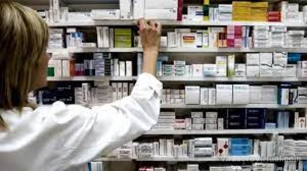 Alertan por faltantes de medicamentos y de autotest covid en Corrientes