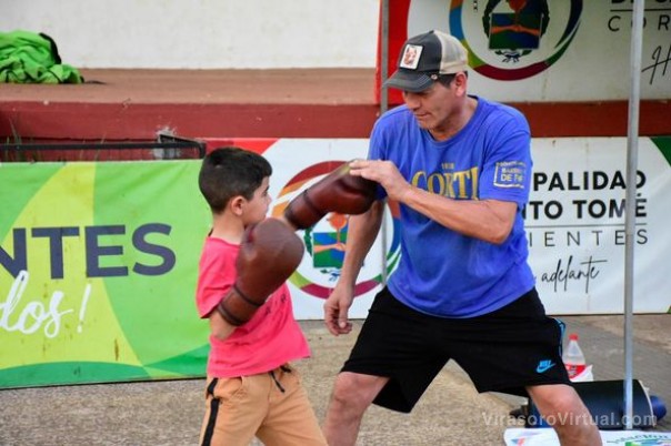 ¡Tarde de práctica deportiva en la Plaza Colón!
