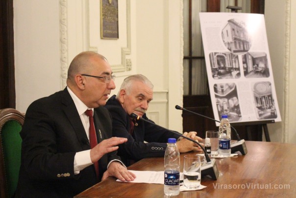 Histórico: la UNNE abrió sus puertas para exponer por primera vez en 200 años, la Constitución Provincial de Corrientes