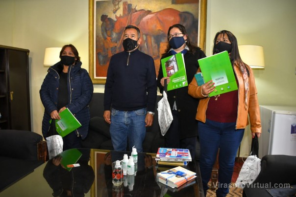 La Provincia entregó subsidios para bibliotecas populares