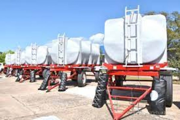 Incendios: entregaron nuevos equipamientos a los bomberos