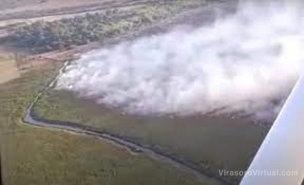 Fuego en el Iberá: hay dos focos en zonas inaccesibles y acuden a la Justicia