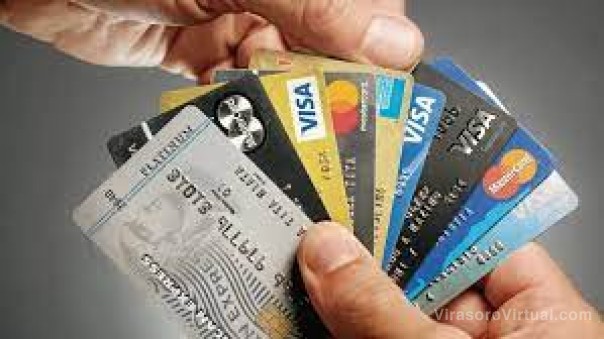Tarjetas de crédito: será más barato financiar saldos adeudados