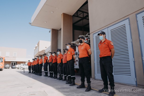 San Juan envía avión sanitario, autobomba, camionetas y bomberos a la provincia