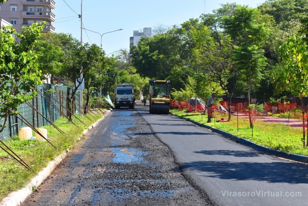 La Provincia reasfalta las calles que circunvalan a la plaza La Cruz