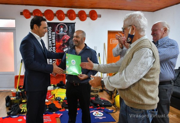 En Paso de los Libres, Valdés inauguró un Hogar de Ancianos e instó a seguir invirtiendo