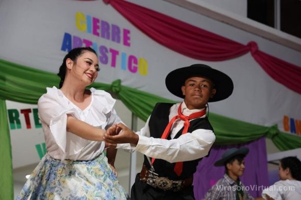 ¡Acompañaron el cierre de los talleres artísticos de la Escuela Municipal!