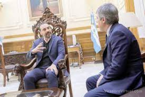 Valdés recibió al rector de la Unne para ampliar la oferta académica en el interior