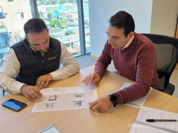 El intendente Juan Pablo Valdés se reunio con el presidente de Corrientes Telecomunicaciones, Manuel Valdés,