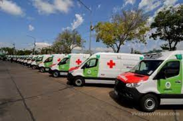 Entregaron 18 ambulancias para hospitales y centros de salud