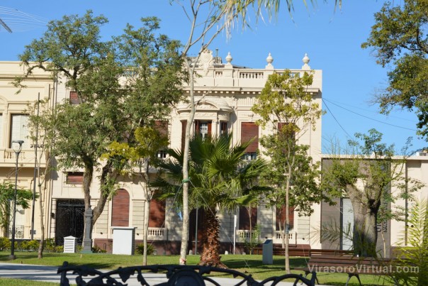 La UNNE celebra sus 65 años con feria de emprendedores, gastronomía, música y variadas actividades artísticas