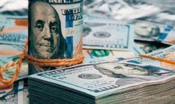 Jornada financiera: el dólar blue bajó a $487 y subieron las acciones