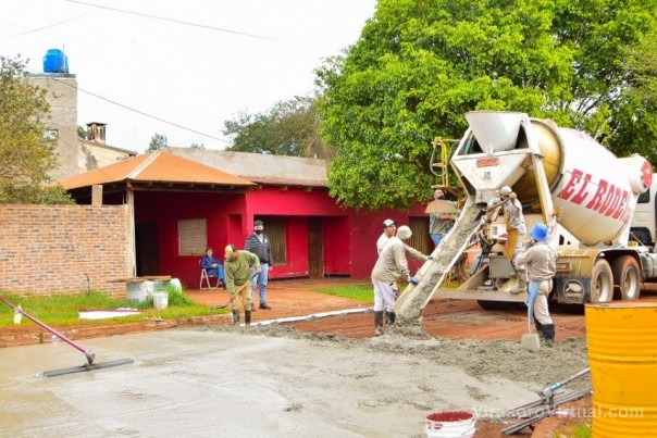 Avanza la repavimentación de la calle J.B Alberdi