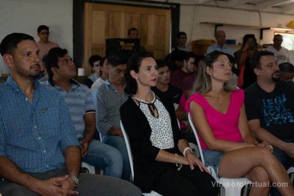 Lanzamiento de la capacitación en afilado de sierra Industrial