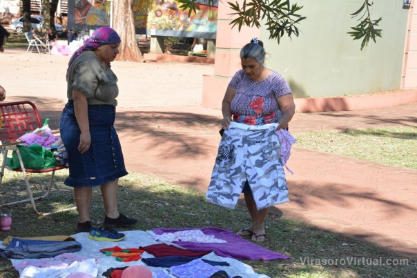 Mas de 60 #expositores se reunieron en plaza Libertad el sábado en una nueva actividad de la #Fería Municipal