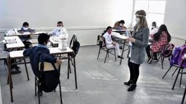 Regresaron a las aulas 25.000 correntinos que habían abandonado la escuela