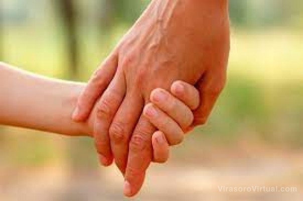 Seis hermanitos buscan una familia juntos: ¿Cómo tramitar la adopción?