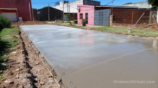 Barrio en el 17 de Agosto: La provincia pavimenta Paul Groussac de Lavalle a Independencia