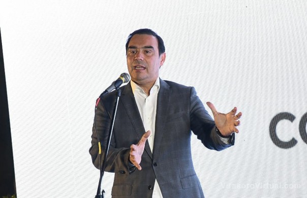 El gobernador Valdés entregó reconocimientos a deportistas y anunció becas e infraestructura para potenciar el deporte