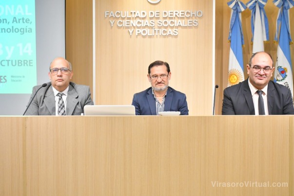 Inició la evaluación de los trabajos presentados por alumnos en las ferias de educación, arte, ciencia y tecnología