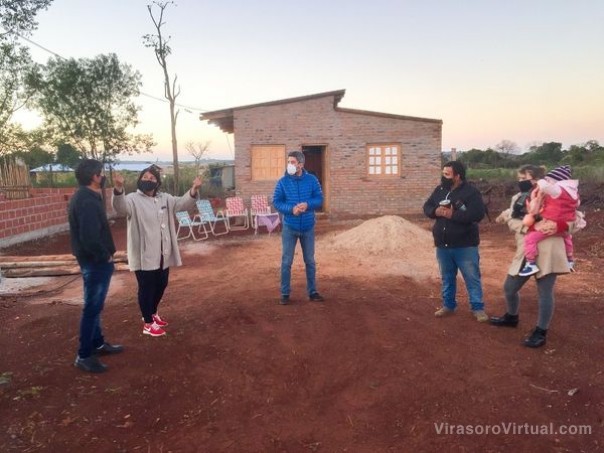 Reunión vecinal con vecinos de la calle Bella Vista