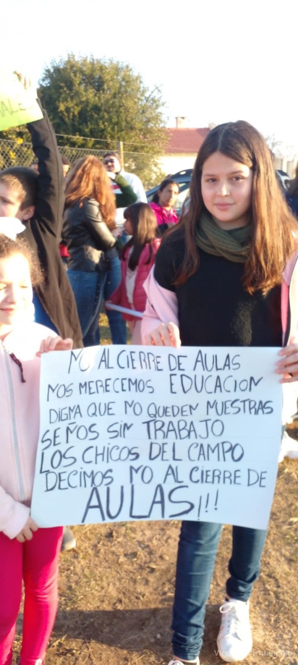 SUTECO exige frenar cambios de categoría y cierre de aulas en escuelas rurales