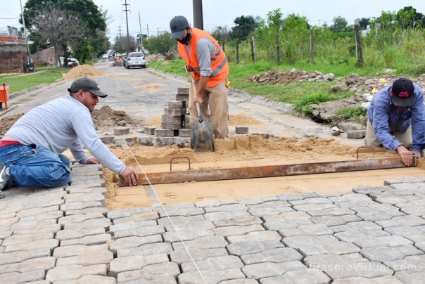 La Provincia recupera todas las calles de adoquín del barrio Independencia