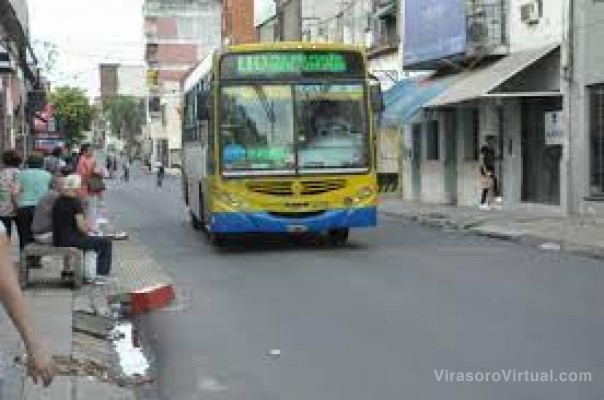 Se levantó el paro de colectivos: el servicio es normal este martes
