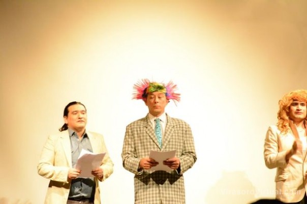 La Yapa presentó su varieté de espectáculo humorístico