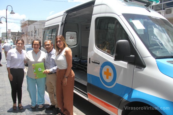 El Gobierno provincial concretó la distribución de ambulancias al interior