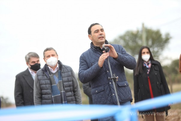 En Paso de la Patria, Valdés inauguró enripiado sobre ruta de acceso y SUM en el Centro de Conservación “Aguará”