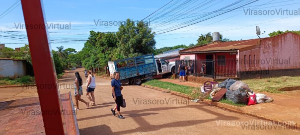 Camion fuera de control causa estragos en una vivienda