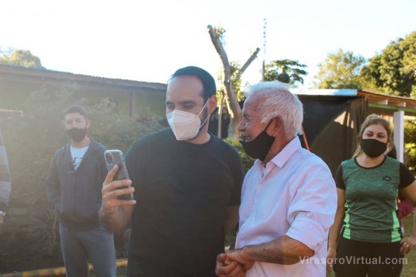 En la visita que realizo Juan Pablo Valdés conoció a Bernardo