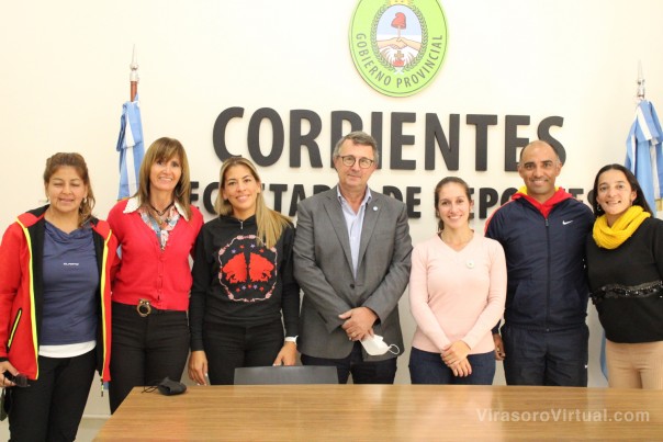 Hockey Master: Terrile recibió a deportistas preseleccionadas y seleccionados a eventos mundiales